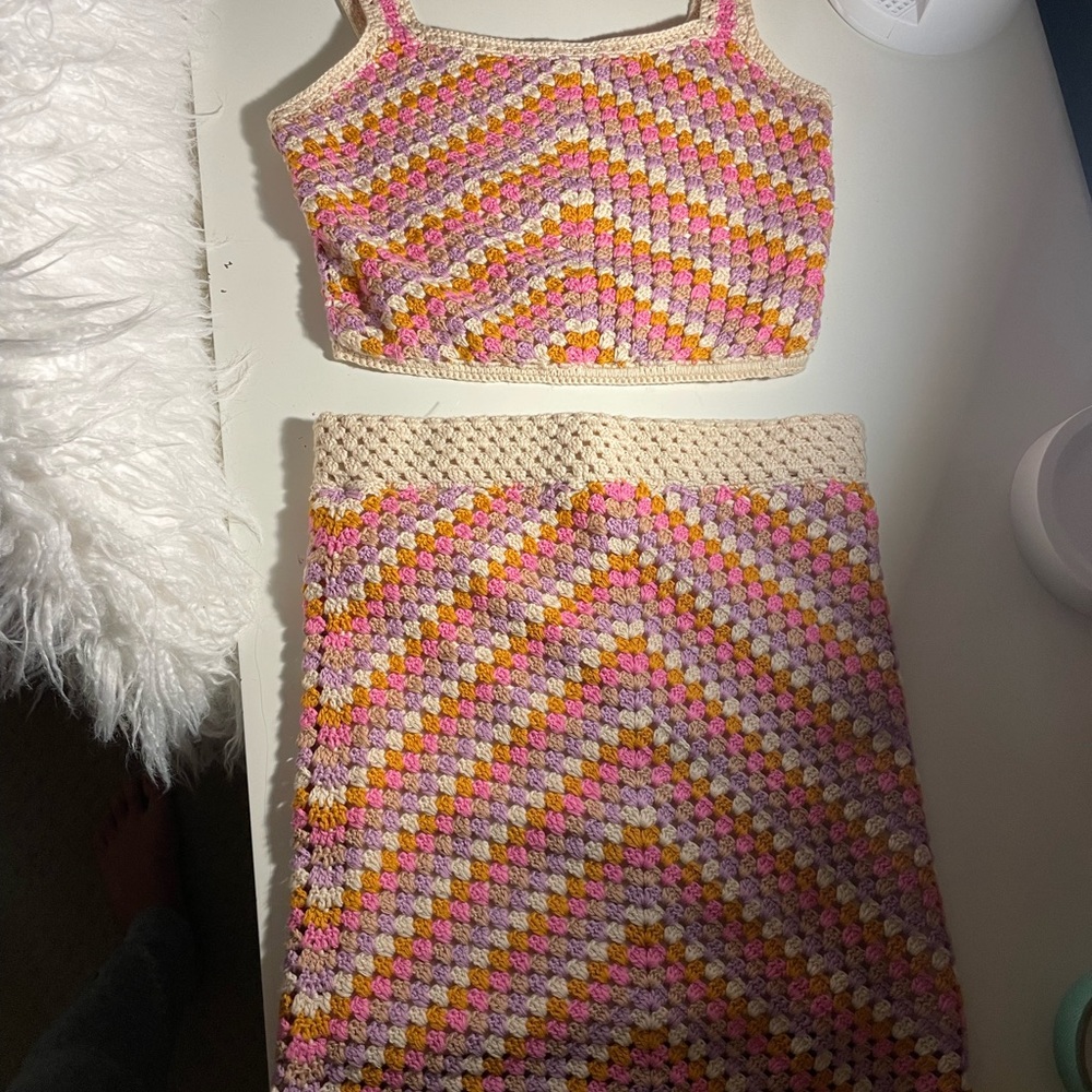 Knit Set - Picture 2 of 2